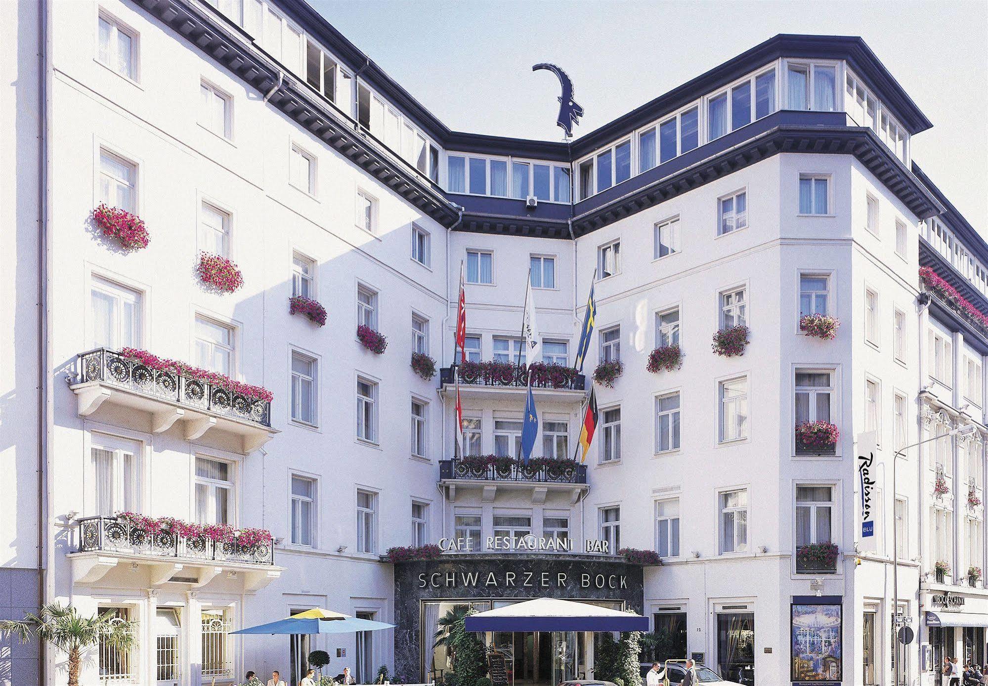 Radisson Blu Hotel Schwarzer Bock Вісбаден Екстер'єр фото